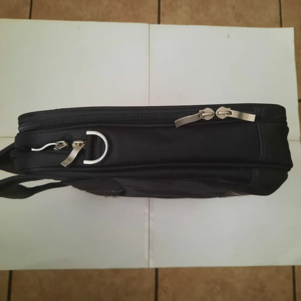 Dell laptop computer bag New 16×13